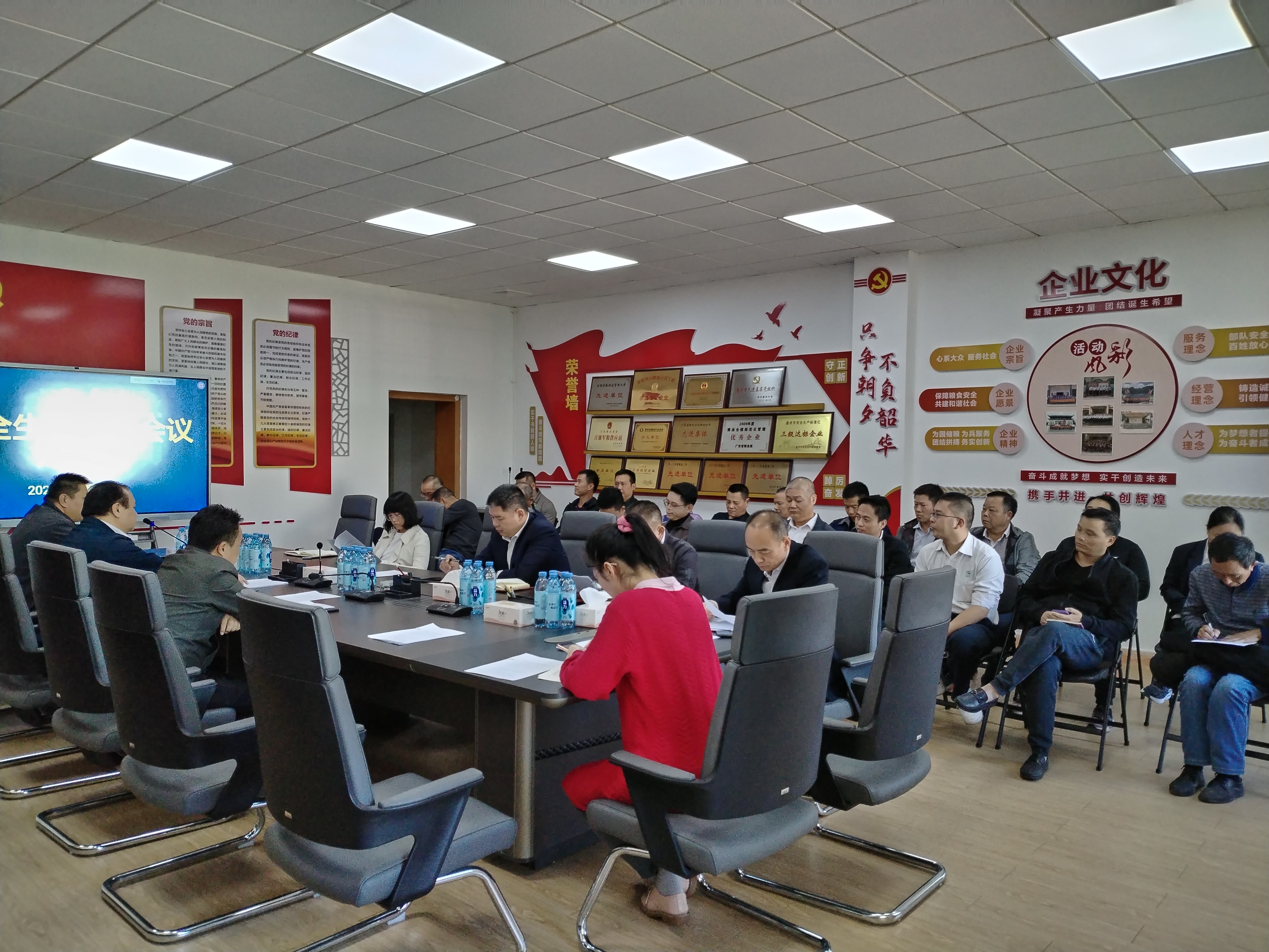 d54afecb7ab2622516c99978aaa0824.jpg